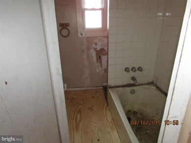 47 N 24th St, Camden, NJ 08105 - photo 3