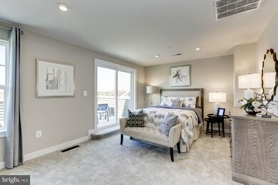 730 Sky Bridge Dr unit 210B, Upper Marlboro, MD 20774 - photo 6