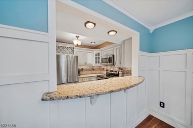 21 Owl Ct unit 21, Three Bridges, NJ 08887 - photo 6