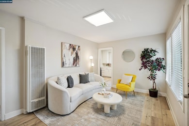 7700 Garfield Ave, Oakland, CA 94605 - photo 7