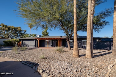 3836 W Desert Cove Ave, Phoenix, AZ 85029 - photo 2