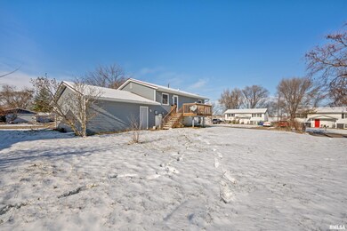 7509 Pacific St, Davenport, IA 52806 - photo 2