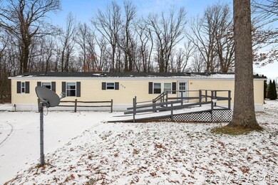 764 E Long Lake Rd, Fenwick, MI 48834 - photo 2