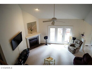 Den/Family/Great Room - 2 Story Family Room