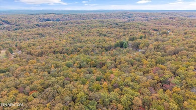 07-285 Raeanne Dr -03