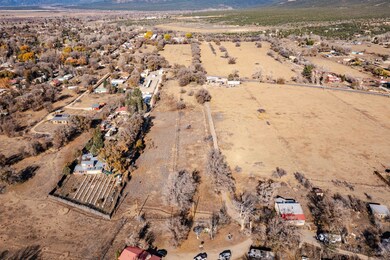520 Kit Carson Rd, Taos, NM 87571 - photo 6