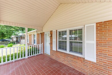 10-P1768947