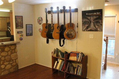 513 N Avenue B, Springtown, TX 76082 - photo 6