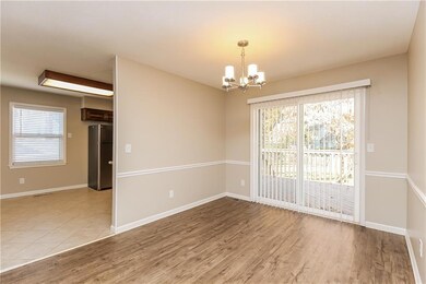 6908 Parkhill Ct, Shawnee, KS 66216 - photo 4