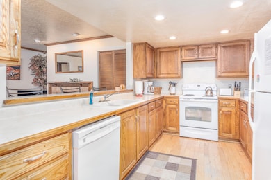 150 Ridgeview St, Brian Head, UT 84719 - photo 3