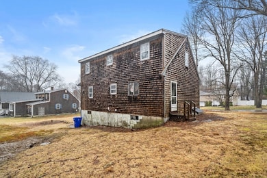 1094 Glebe St, Taunton, MA 02780 - photo 4