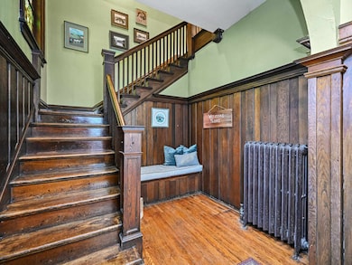 1018 W 5th St, Dubuque, IA 52001 - photo 6