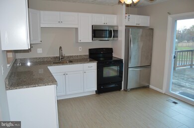 859 W Spring Meadow Ct, Edgewood, MD 21040 - photo 4