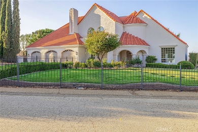 865 Carob Ct, Palmdale, CA 93550 - photo 2