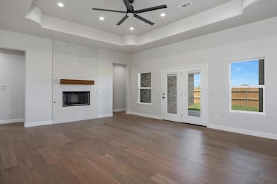 04-Living Room