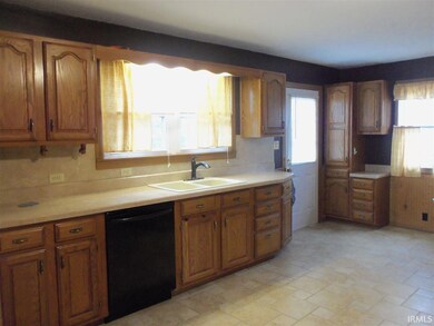 507 N State Road 57, Washington, IN 47501 - photo 5