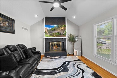 13205 Overhill Rd, Grandview, MO 64030 - photo 5