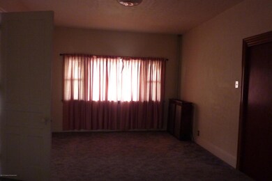 414 W Elm St, Dunmore, PA 18512 - photo 6