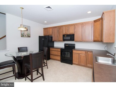 2034 Rose Dr, Pennsburg, PA 18073 - photo 7