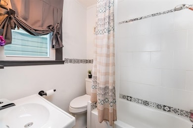 231 Lembeck Ave, Jersey City, NJ 07305 - photo 4