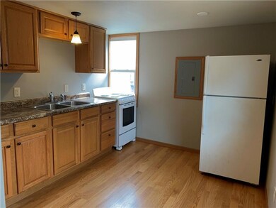 1021 1/2 5th Ave - upper unit kitchen