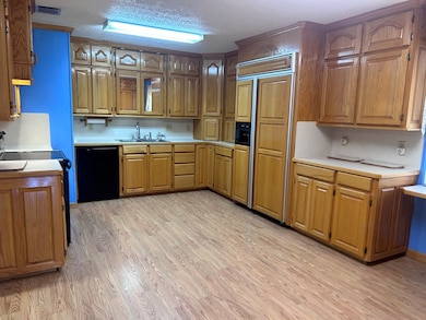 1035 Fortenberry Cir, McComb, MS 39648 - photo 4