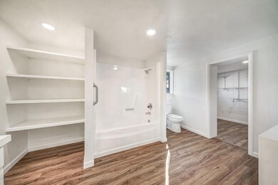 119-MasterBath_1