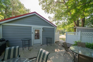 3037_W_Bundy_Road_08