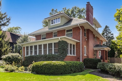 2528 Sheridan Rd, Evanston, IL 60201 - photo 2