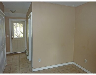 123 Floral St, Shrewsbury, MA 01545 - photo 6