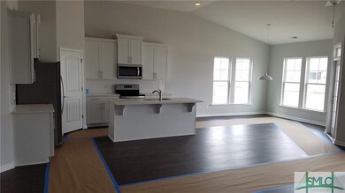 Kitchen and Breakfast Area