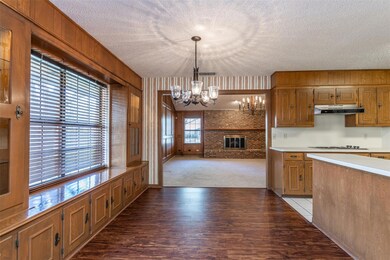 2011 Brentwood St, Gainesville, TX 76240 - photo 4