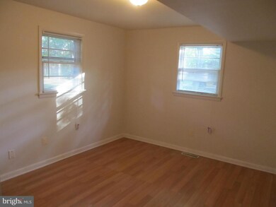 6817 Elbrook Rd, Lanham, MD 20706 - photo 7