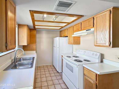 8b9abf0c024180c12e2b562bc4a404c9fa44e401