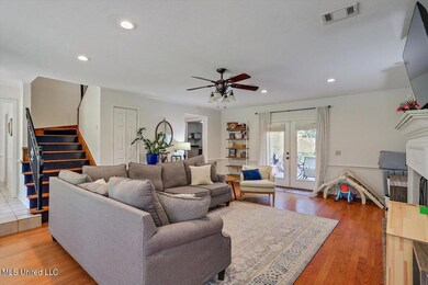 09-351 Hanley Cir