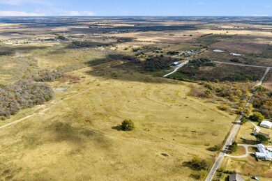 10127 Fm 1385, Pilot Point, TX 76258 - photo 4