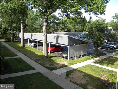 7 J Dennison Dr unit J, East Windsor, NJ 08520 - photo 5