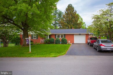 10932 Larch Ave, Hagerstown, MD 21740 - photo 3