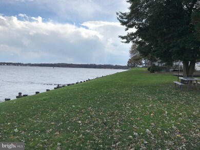 8569 Bay Rd, Pasadena, MD 21122 - photo 3