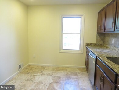 2928 Wythe Ct, Woodbridge, VA 22191 - photo 7