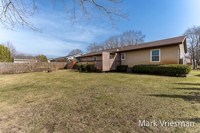 3303GlensideBlvd-6LoRes