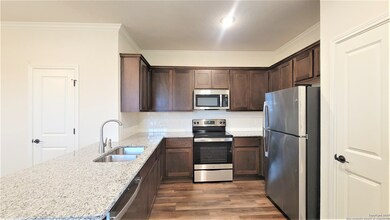 10326 Candlewood Way, San Antonio, TX 78245 - photo 4