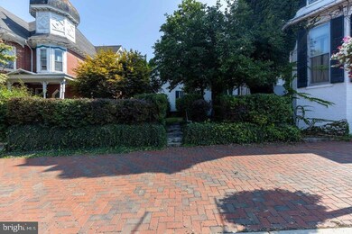 147 W Main St, Waynesboro, PA 17268 - photo 4
