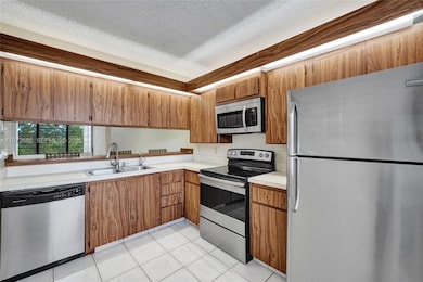 1502 Whitehall Dr unit 303, Davie, FL 33324 - photo 6