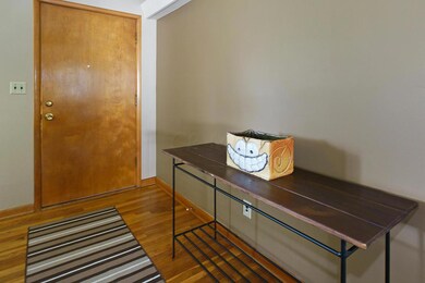 2568 Nottingham mls-13