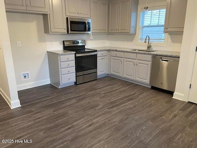 3904 Pensacola Dr, Winterville, NC 27834 - photo 4