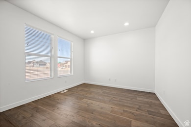 2542 N 3300 W, Clearfield, UT 84015 - photo 3