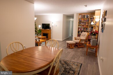 977C Village Round, Allentown, PA 18106 - photo 5