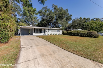 3079 Purdom Dr, Jacksonville, FL 32223 - photo 5