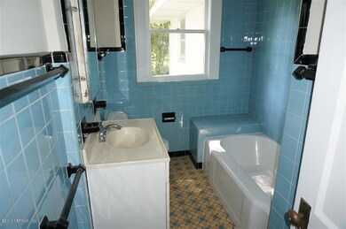 7) Bathroom